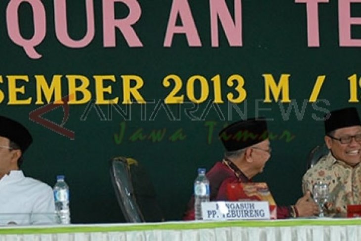 Hadiri Wisuda Hafidz