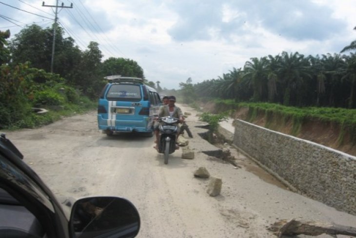 Jalan Putus Pematang Sahkuda Simalungun Bisa Dilalui Lagi