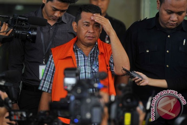 Former chief prosecutor facing 12 years in jail on graft charge