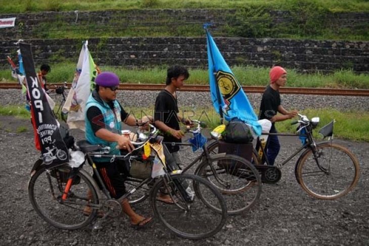 Komunitas Sepeda Tua Indonesia