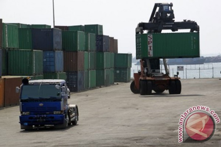 Pelindo I builds cargo terminal ports to support industry
