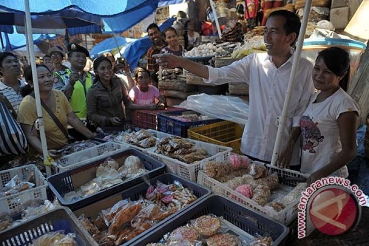 Jokowi Di Pasar Gianyar