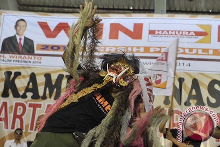 Kampanye Hanura di Denpasar