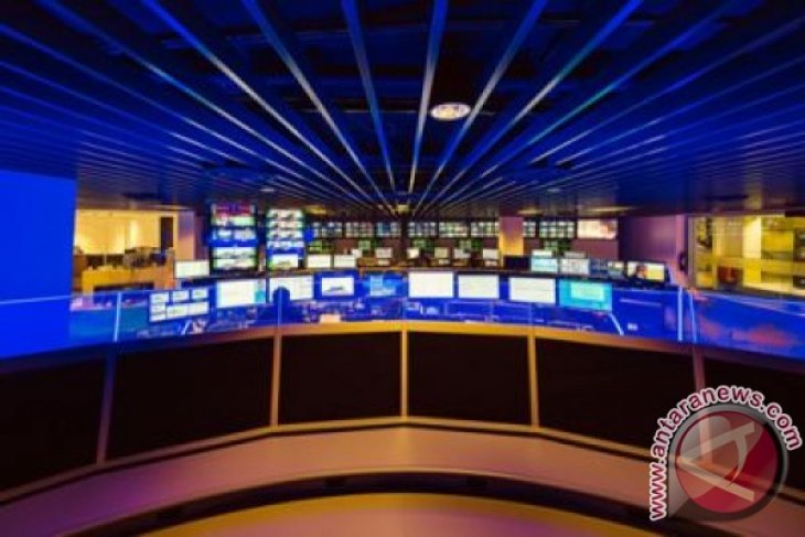 monitor center