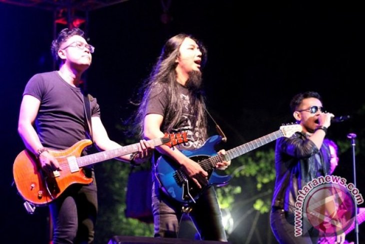 Penampilan Judika di Konser Music Soundsations 2014