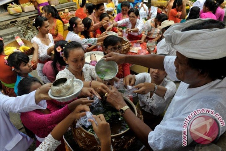 Perayaan Hari Raya Galungan