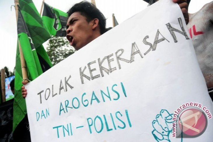 HMI Pontianak Tolak Tidak Kekerasan  TNI Polri