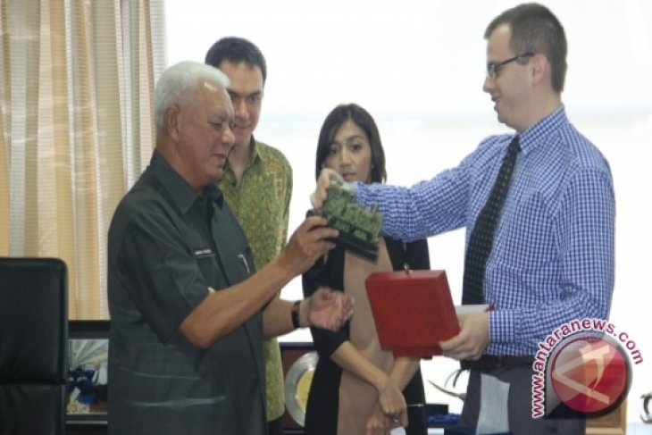 Kunjungan Tiga Rektor Universitas Rusia Ke Kaltim