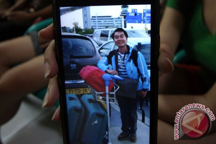 Family mourns death of hendry in MH17 crash
