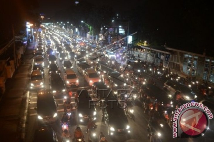 Malam Takbiran Jakarta Diwarnai Kemacetan