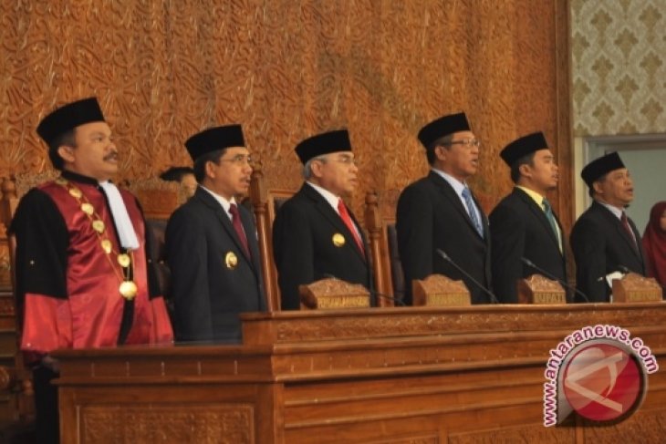 40 Anggota DPRD Kutai Timur Resmi Dilantik - ANTARA News Kalimantan Timur