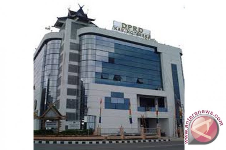 DPRD Desak PT.JMS Serahkan Plasma Kepada Masyarakat