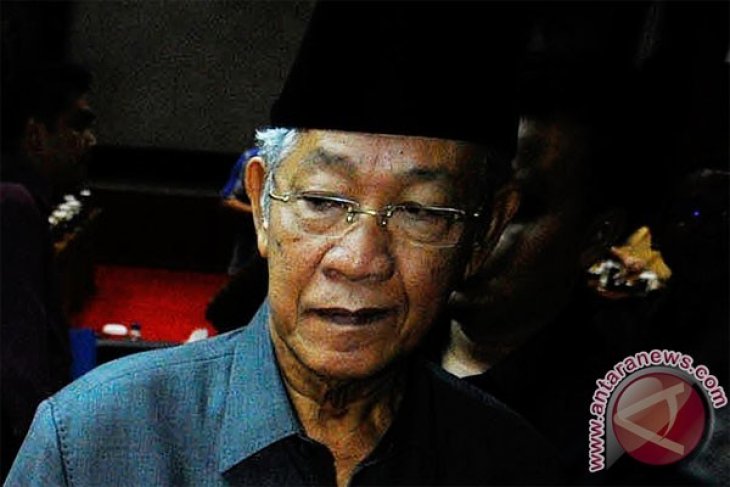 Jenazah Gubernur Kepri Disemayamkan Di Tanjungpinang