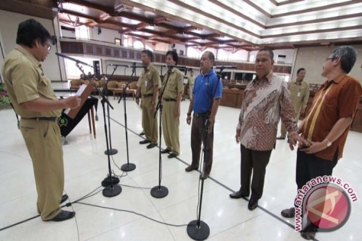 Syahrun Resmi Ketua DPRD