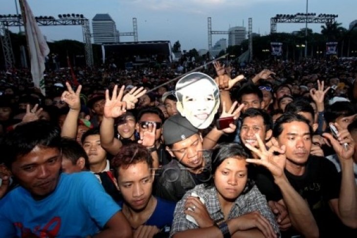 Syukuran Rakyat di Silang Monas