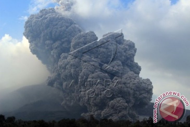 Gunung Sinabung Kembali Meletus