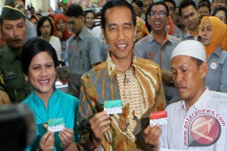 Pakar Hukum Kritik Penerbitan KIP, KIS dan KKS