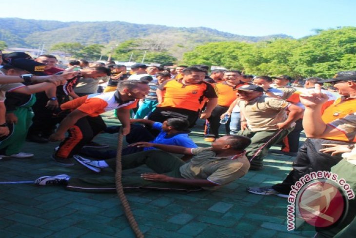 OLAHRAGA BERSAMA TNI-POLRI DAN MASYARAKAT