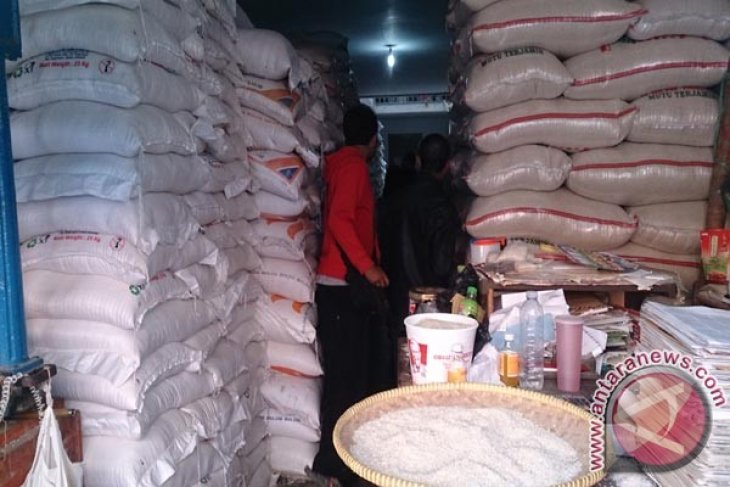 Kabupaten Sukabumi Targetkan Surplus Beras 400.000 Ton