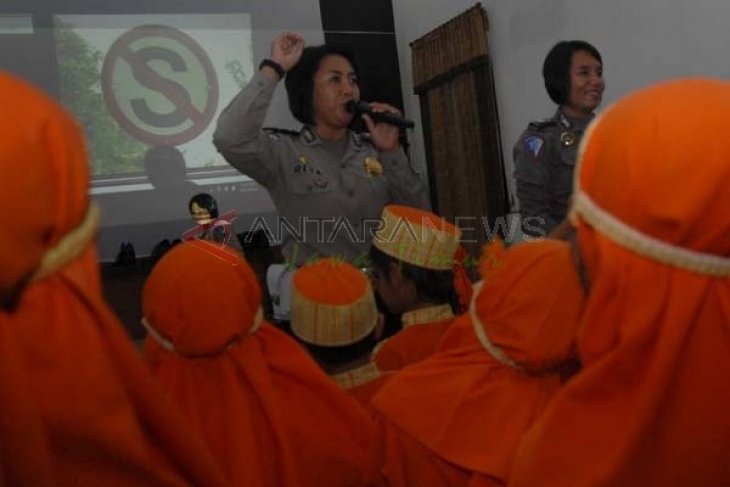 Polisi Sahabat Anak 