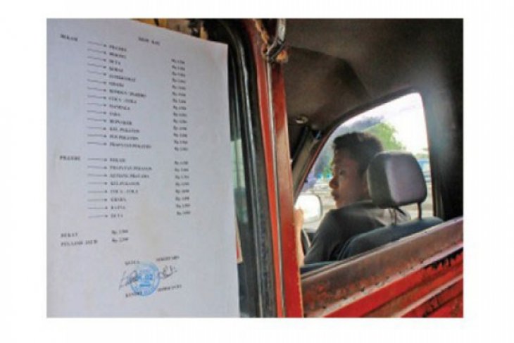 Dishubkominfo Tidak Akan Turunkan Tarif Angkutan Umum