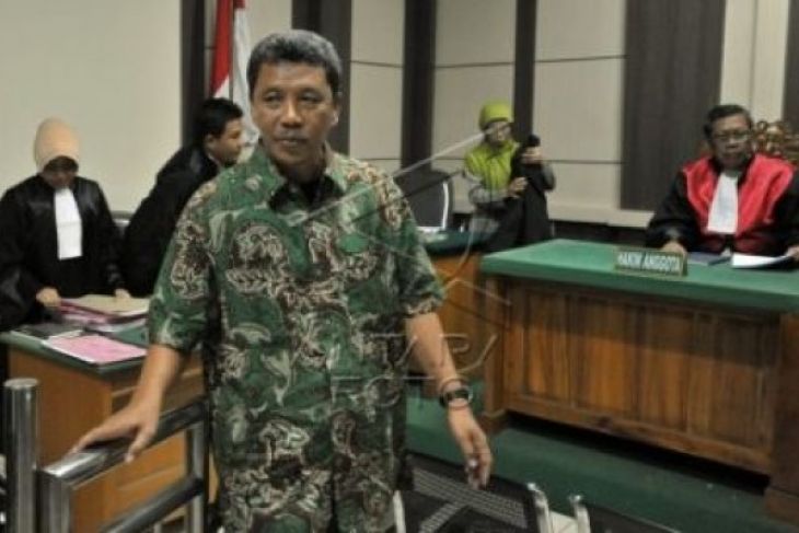 SIDANG TUNTUTAN IQBAL WIBISONO