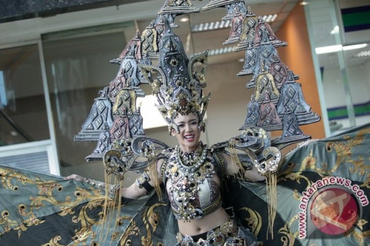 Penghargaan Best National Costume