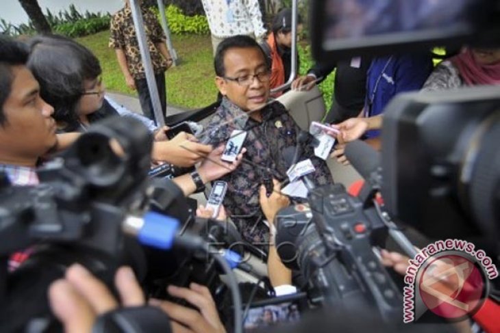 Mensesneg: Presiden Segera Umumkan Keputusan Soal BG