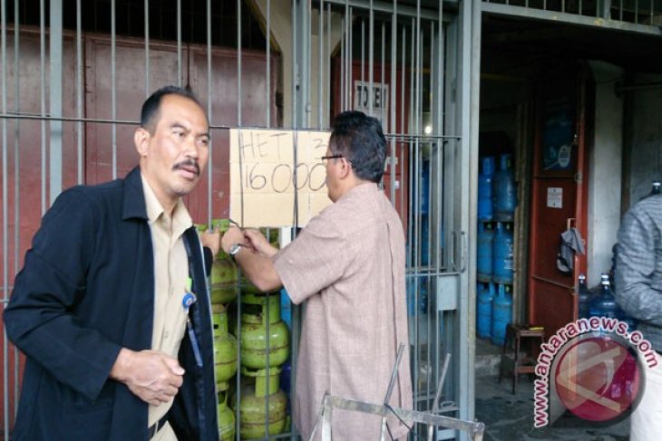 Disperindag Sita Belasan Tabung Elpiji 3 Kg