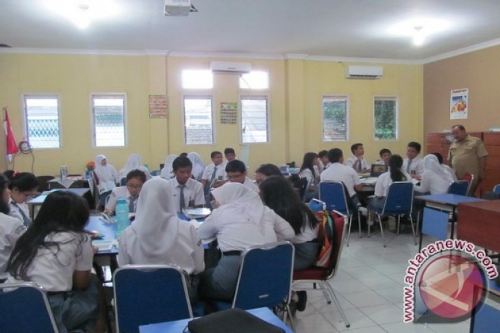Pagar SMAN 1 Pangkalanbaru Terancam Rubuh
