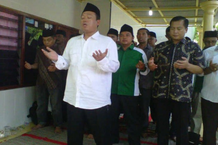 Shalat Jenazah TKI Zaenab