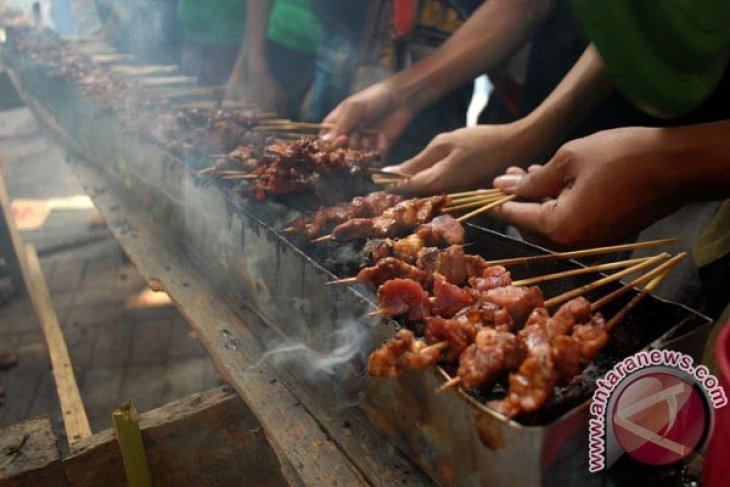 Keracunan Makan Sate