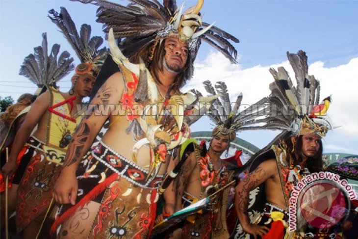 Festival Budaya Isen Mulang 2015