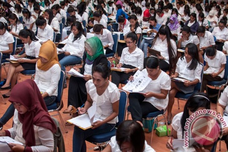 Hong Kong needs more foreign domestic workers, including from Indonesia
