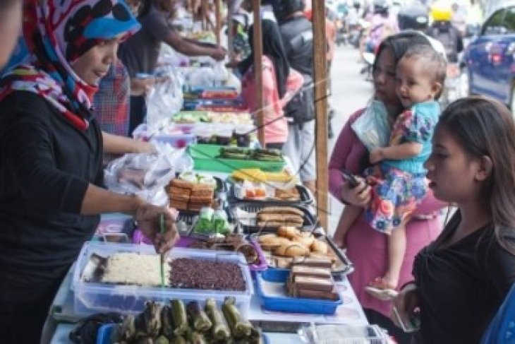 Bursa Kue Ramadan