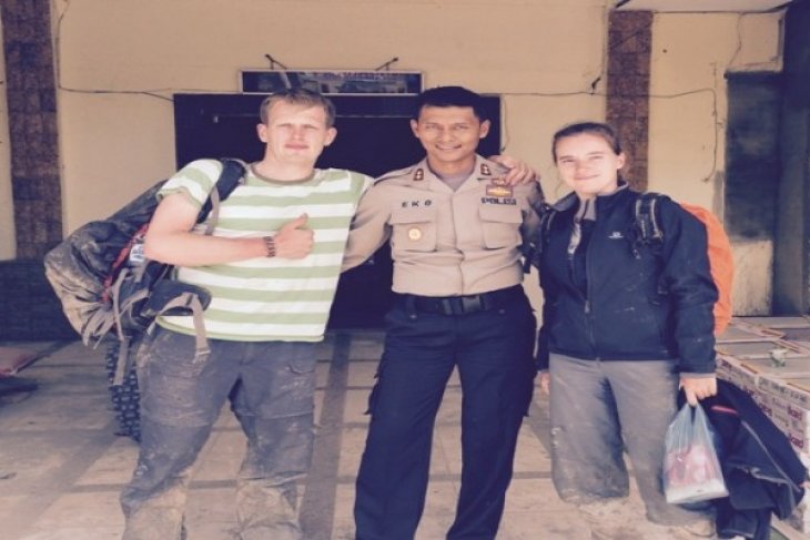 Polres Samosir Temukan Turis Tersesat di Hutan