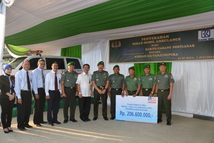 TNI Terima Hibah Ambulance