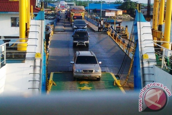 Dishub Penajam targetkan PAD dari pelabuhan Rp5 miliar