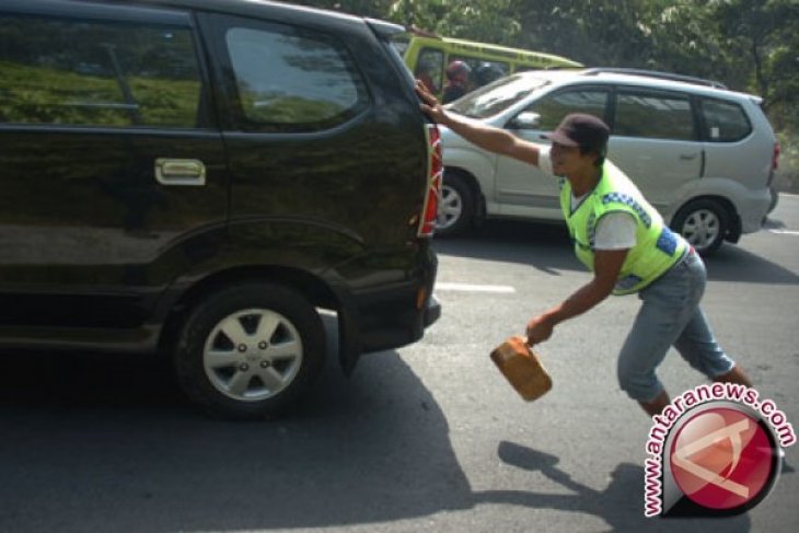 Jasa Ganjal Ban Mobil Pemudik