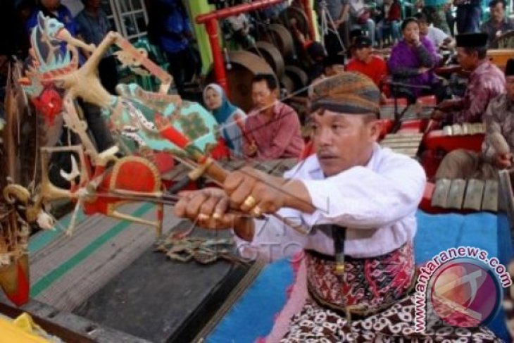 Pementasan Kembali Wayang Krucil