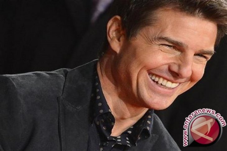 Tom Cruise tertarik