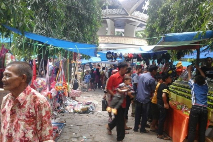 Lapangan Merdeka Siantar Jadi Pasar