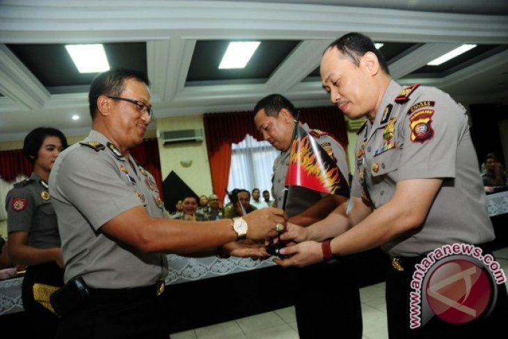 Bendera Api untuk Kapolres