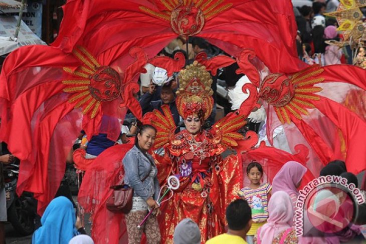 Treter Fashion Carnival