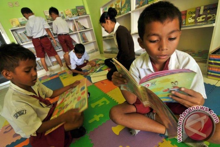 Dinas Perpustakaan Bogor Gelar Sosialisasi Gemar Membaca - ANTARA News ...