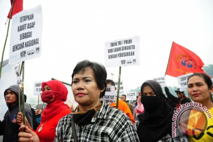 Demo Petani Kalbar