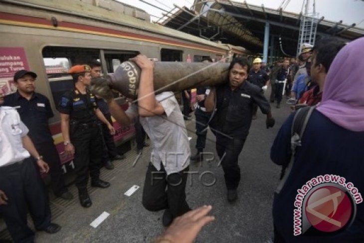 Tabrakan KRL Juanda