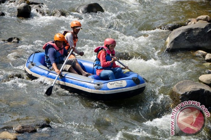 Wisata Alam Sungai Ciliwung