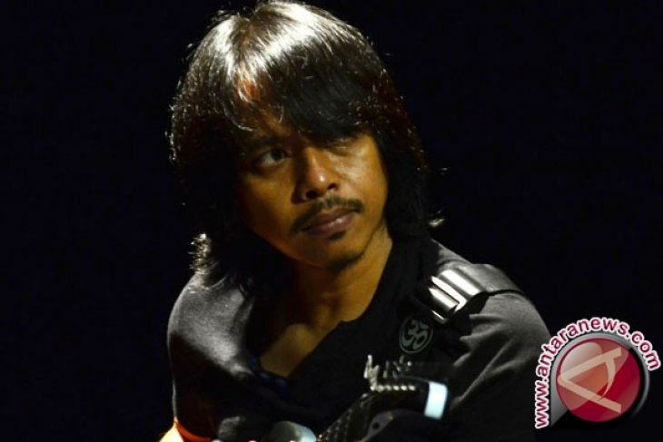 Gitaris Dewa Budjana dirikan