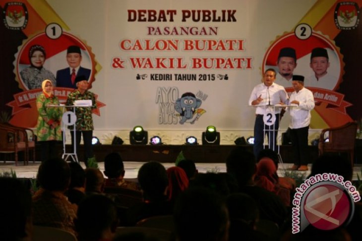 Debat Politik calon Bupati